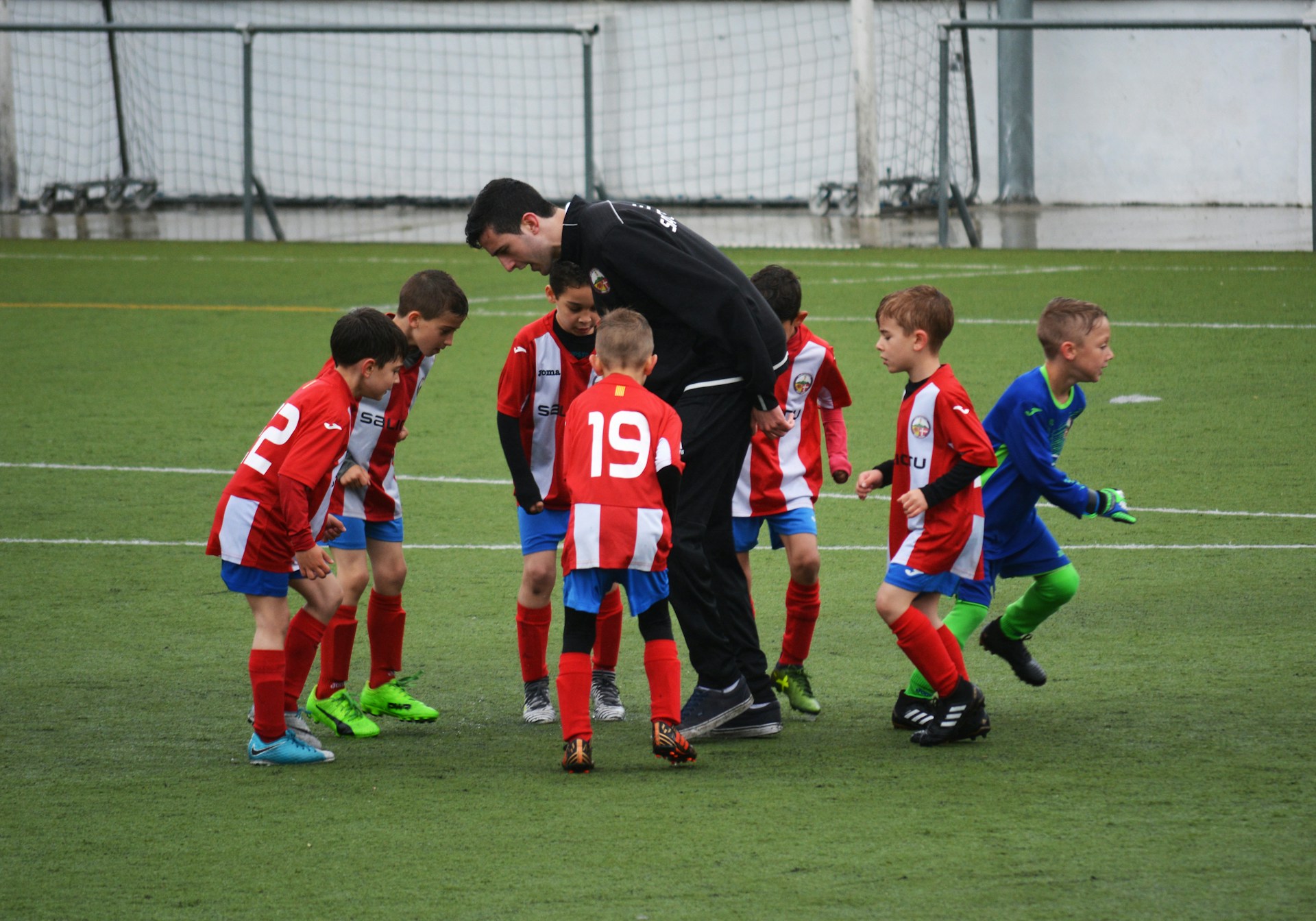 How to Manage Parent Communication in Grassroots Football